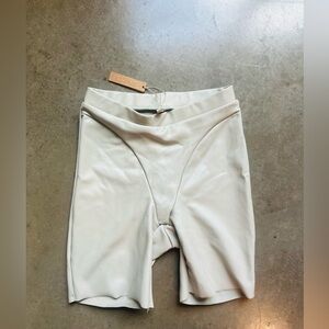 Skims cream vegan leather bike shorts Xs nwt